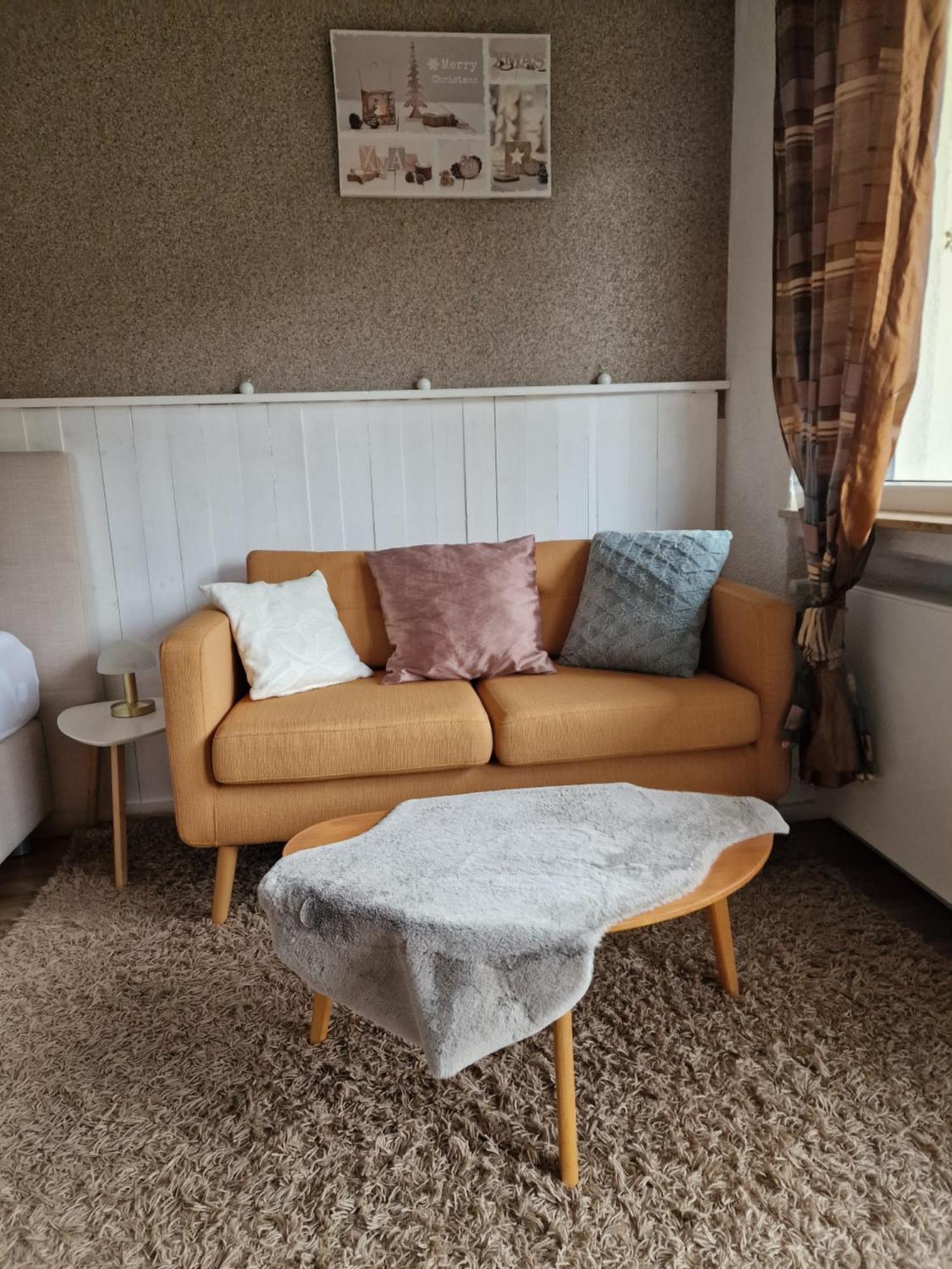 Marburg Apartment Pfiffige Luisa In Ruhiger Waldrandlage Mit Balkon Und Wintergarten Eksteriør billede